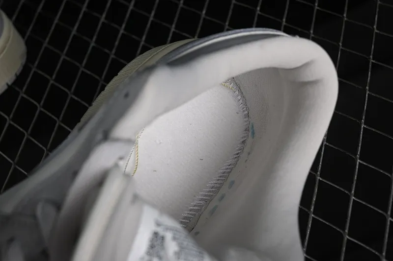 All categories Air Jordan Jordan series basketball shoes Air Jordan 1 Low G version pure original Air Jordan 1 Low AJ1 Joe 1 white gray low-top cultural casual sneakers DC0774-103